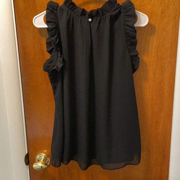 Ann Taylor black sleeveless blouse - Picture 2 of 6